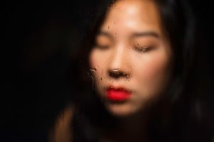 translucent and blurred portrait of woman Image by freepik